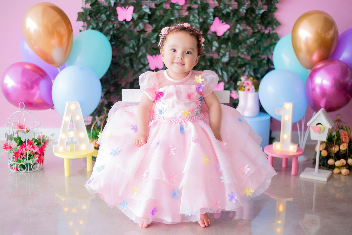 acompanhamento mensal de bebe caxias do sul figurino cenario tematico  personagem foto infantil serra gaucha fotografia familia mundo azul rosa ensaio fotografico crianca newborn baby menino menina smash the cake esmague o bolo banheira urso circo