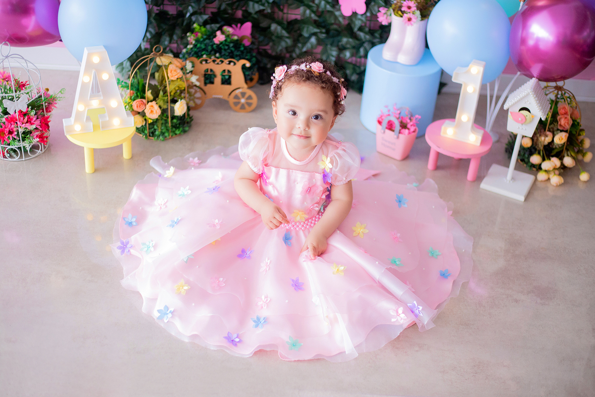 acompanhamento mensal de bebe caxias do sul figurino cenario tematico  personagem foto infantil serra gaucha fotografia familia mundo azul rosa ensaio fotografico crianca newborn baby menino menina smash the cake esmague o bolo banheira urso circo