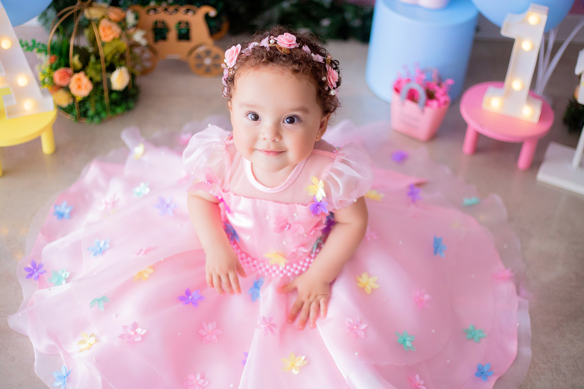 acompanhamento mensal de bebe caxias do sul figurino cenario tematico  personagem foto infantil serra gaucha fotografia familia mundo azul rosa ensaio fotografico crianca newborn baby menino menina smash the cake esmague o bolo banheira urso circo