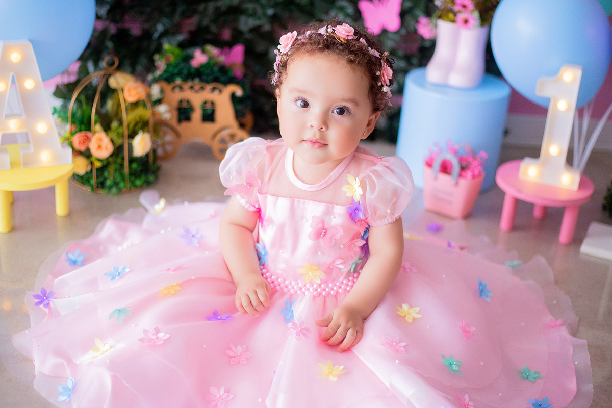 acompanhamento mensal de bebe caxias do sul figurino cenario tematico  personagem foto infantil serra gaucha fotografia familia mundo azul rosa ensaio fotografico crianca newborn baby menino menina smash the cake esmague o bolo banheira urso circo