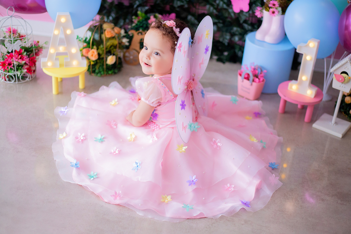 acompanhamento mensal de bebe caxias do sul figurino cenario tematico  personagem foto infantil serra gaucha fotografia familia mundo azul rosa ensaio fotografico crianca newborn baby menino menina smash the cake esmague o bolo banheira urso circo