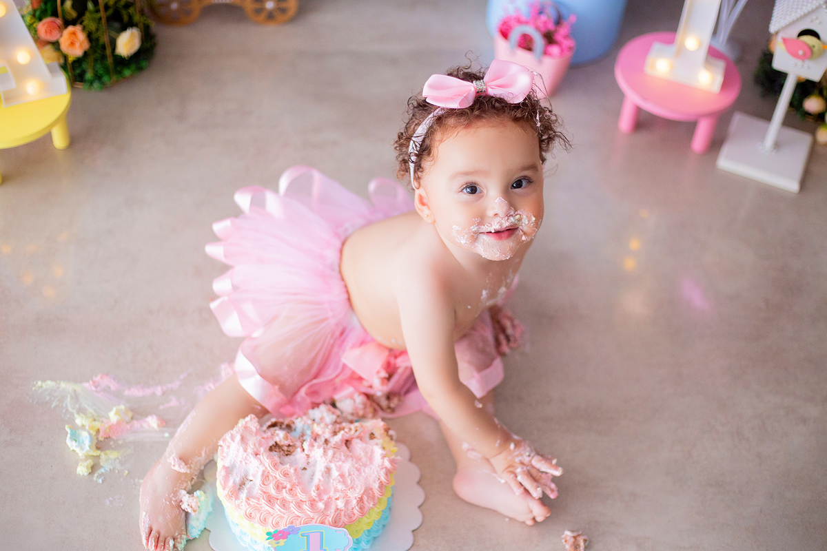 acompanhamento mensal de bebe caxias do sul figurino cenario tematico  personagem foto infantil serra gaucha fotografia familia mundo azul rosa ensaio fotografico crianca newborn baby menino menina smash the cake esmague o bolo banheira urso circo