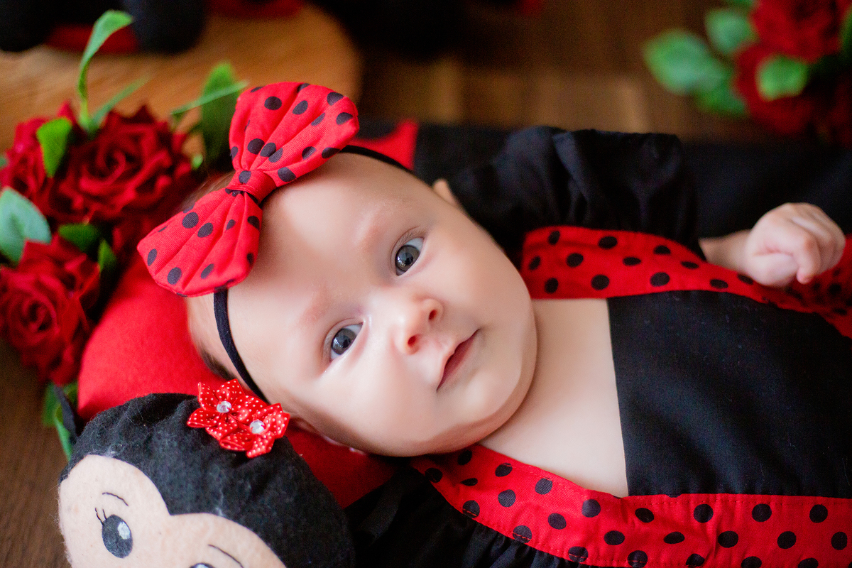 acompanhamento mensal de bebe caxias do sul figurino cenario tematico  personagem foto infantil serra gaucha fotografia familia mundo azul rosa ensaio fotografico crianca newborn baby menino menina smash the cake esmague o bolo banheira urso circo