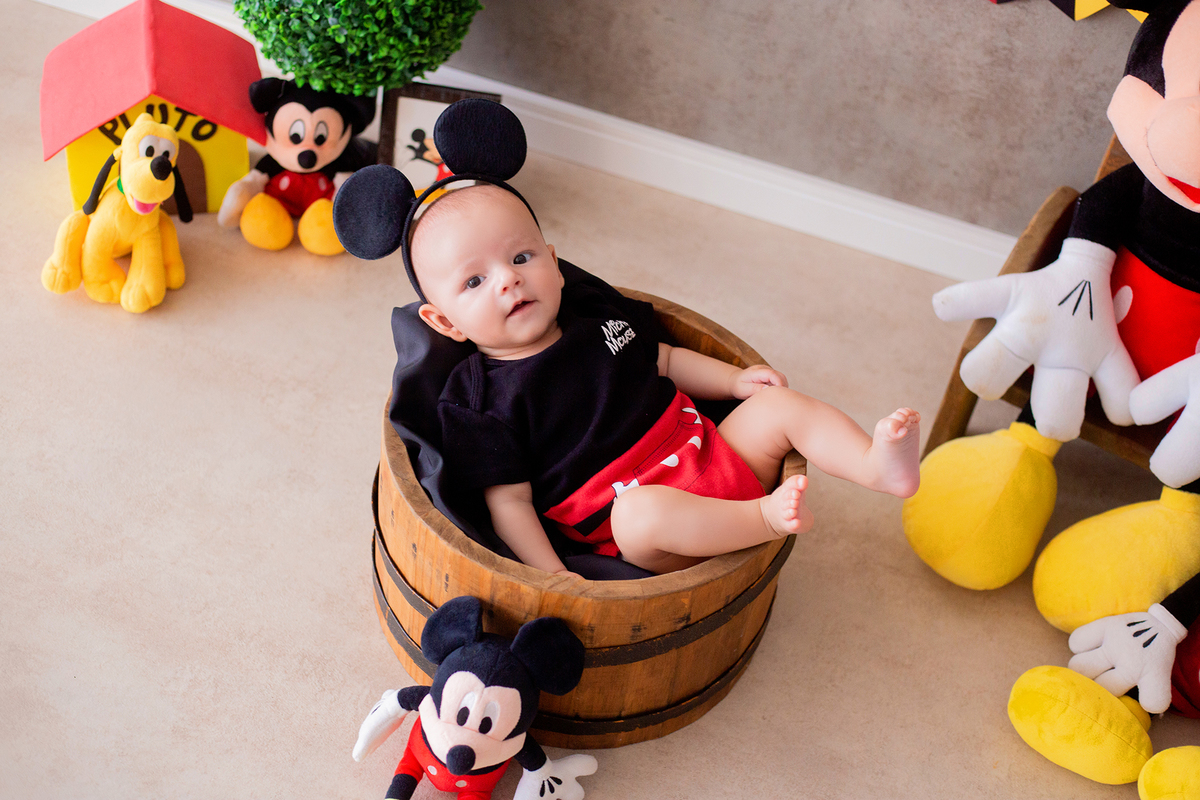 acompanhamento mensal de bebe caxias do sul figurino cenario tematico  personagem foto infantil serra gaucha fotografia familia mundo azul rosa ensaio fotografico crianca newborn baby menino menina smash the cake esmague o bolo banheira urso circo