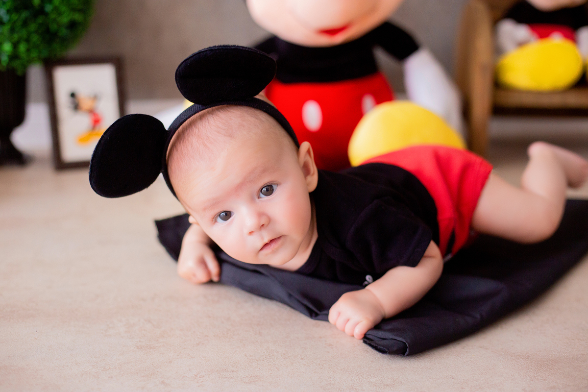 acompanhamento mensal de bebe caxias do sul figurino cenario tematico  personagem foto infantil serra gaucha fotografia familia mundo azul rosa ensaio fotografico crianca newborn baby menino menina smash the cake esmague o bolo banheira urso circo
