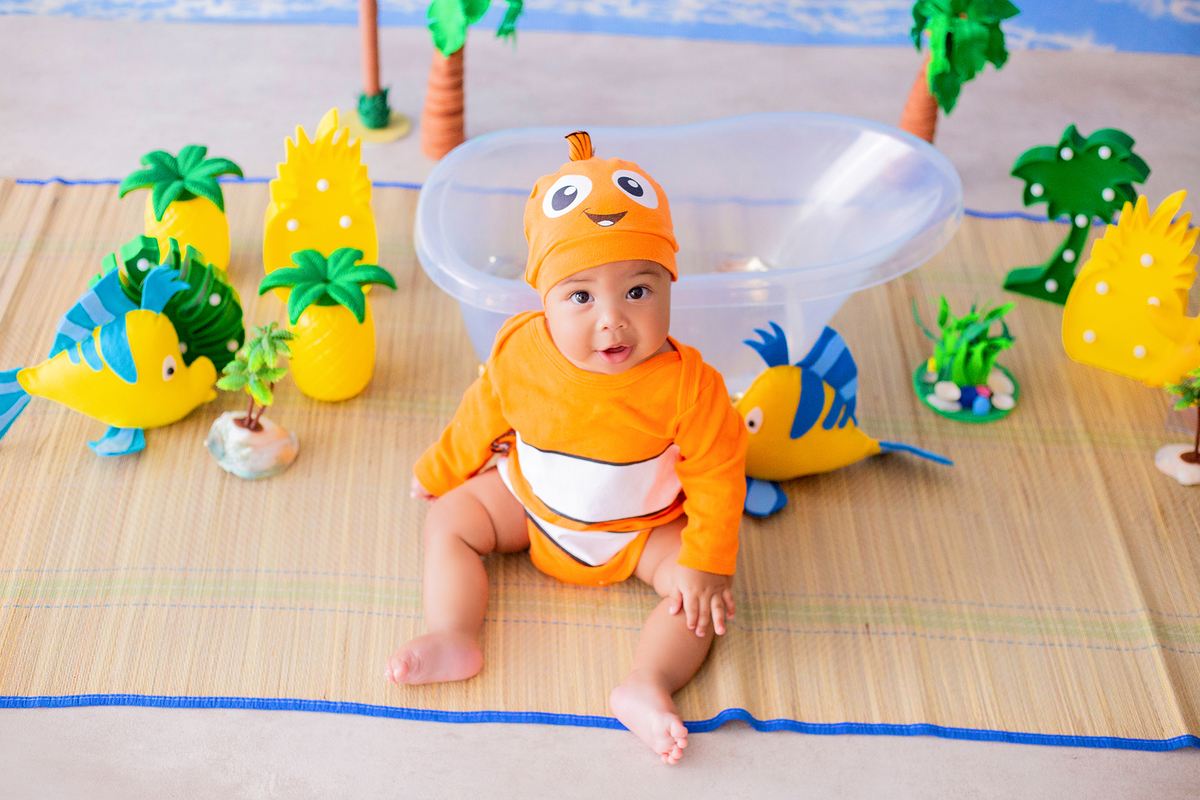 acompanhamento mensal de bebe caxias do sul figurino cenario tematico  personagem foto infantil serra gaucha fotografia familia mundo azul rosa ensaio fotografico crianca newborn baby menino menina smash the cake esmague o bolo banheira urso circo