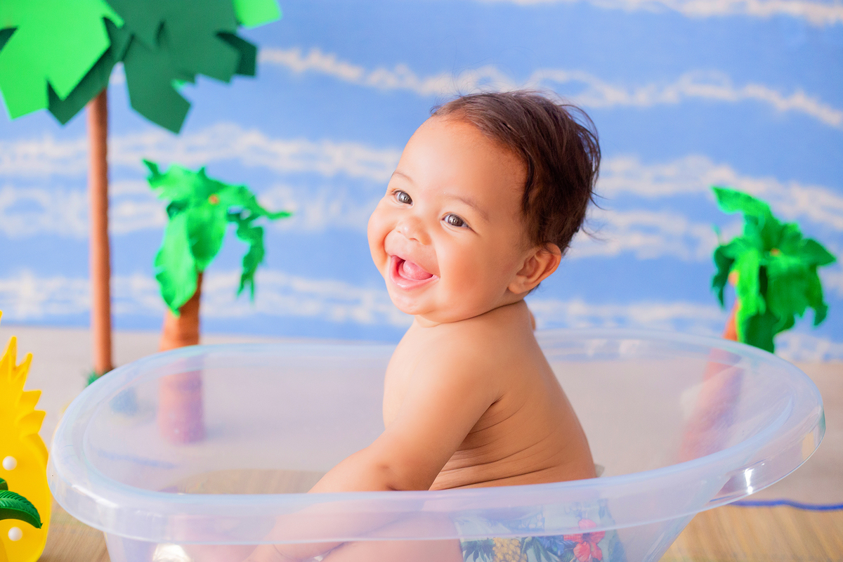 acompanhamento mensal de bebe caxias do sul figurino cenario tematico  personagem foto infantil serra gaucha fotografia familia mundo azul rosa ensaio fotografico crianca newborn baby menino menina smash the cake esmague o bolo banheira urso circo