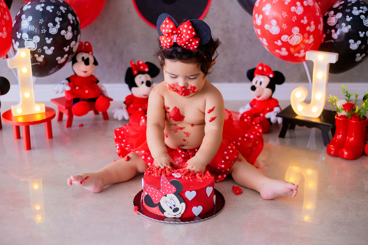 acompanhamento mensal de bebe caxias do sul figurino cenario tematico  personagem foto infantil serra gaucha fotografia familia mundo azul rosa ensaio fotografico crianca newborn baby menino menina smash the cake esmague o bolo banheira urso circo