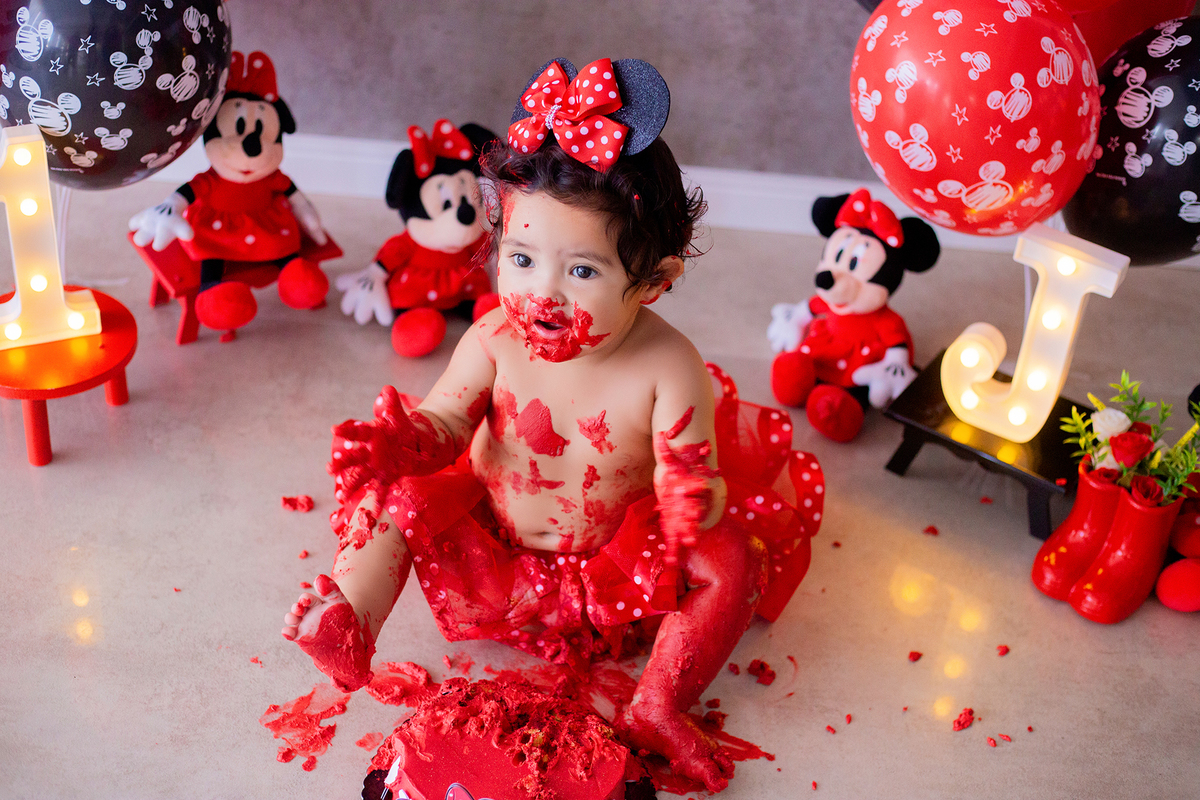 acompanhamento mensal de bebe caxias do sul figurino cenario tematico  personagem foto infantil serra gaucha fotografia familia mundo azul rosa ensaio fotografico crianca newborn baby menino menina smash the cake esmague o bolo banheira urso circo
