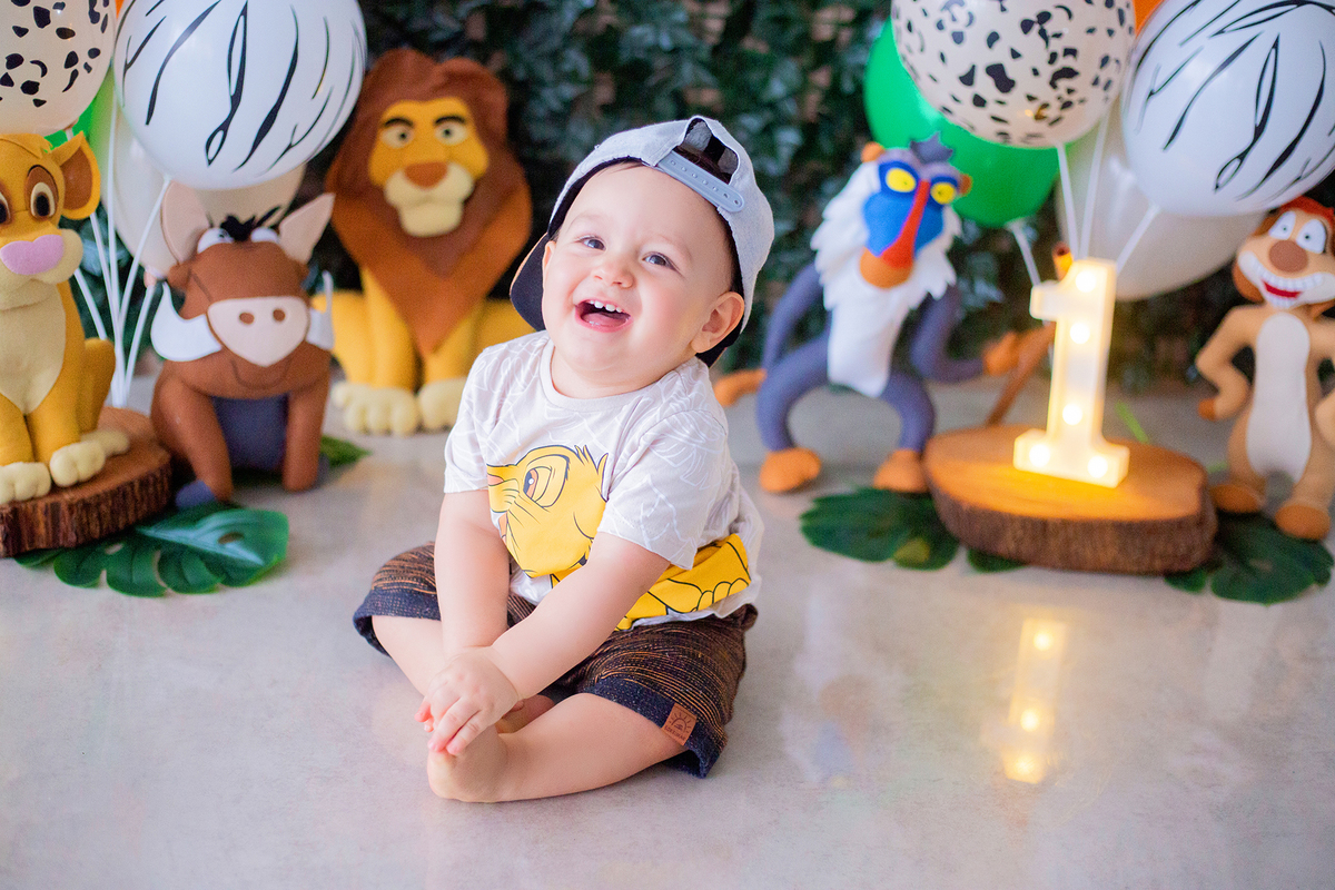 acompanhamento mensal de bebe caxias do sul figurino cenario tematico  personagem foto infantil serra gaucha fotografia familia mundo azul rosa ensaio fotografico crianca newborn baby menino menina smash the cake esmague o bolo banheira urso circo