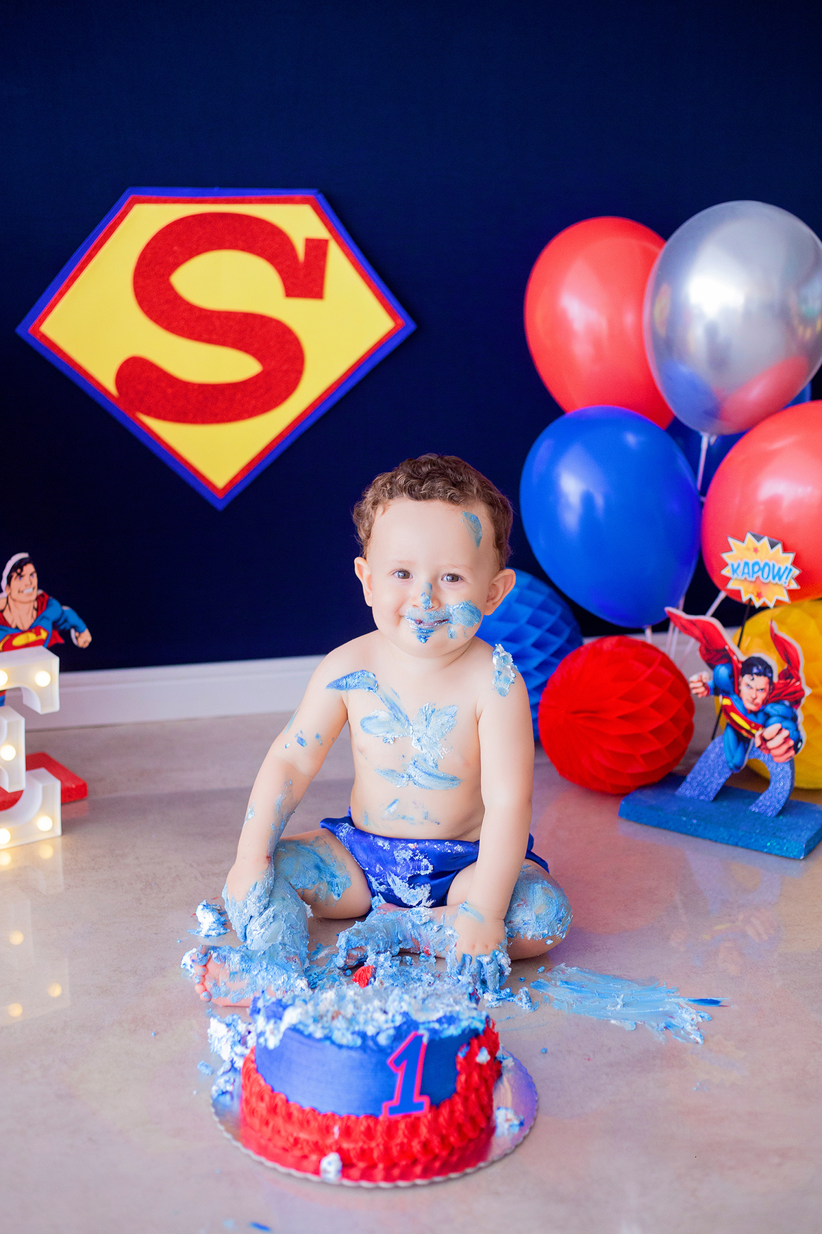 acompanhamento mensal de bebe caxias do sul figurino cenario tematico  personagem foto infantil serra gaucha fotografia familia mundo azul rosa ensaio fotografico crianca newborn baby menino menina smash the cake esmague o bolo banheira urso circo