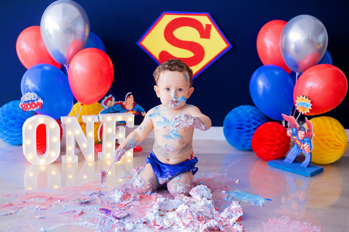 acompanhamento mensal de bebe caxias do sul figurino cenario tematico  personagem foto infantil serra gaucha fotografia familia mundo azul rosa ensaio fotografico crianca newborn baby menino menina smash the cake esmague o bolo banheira urso circo