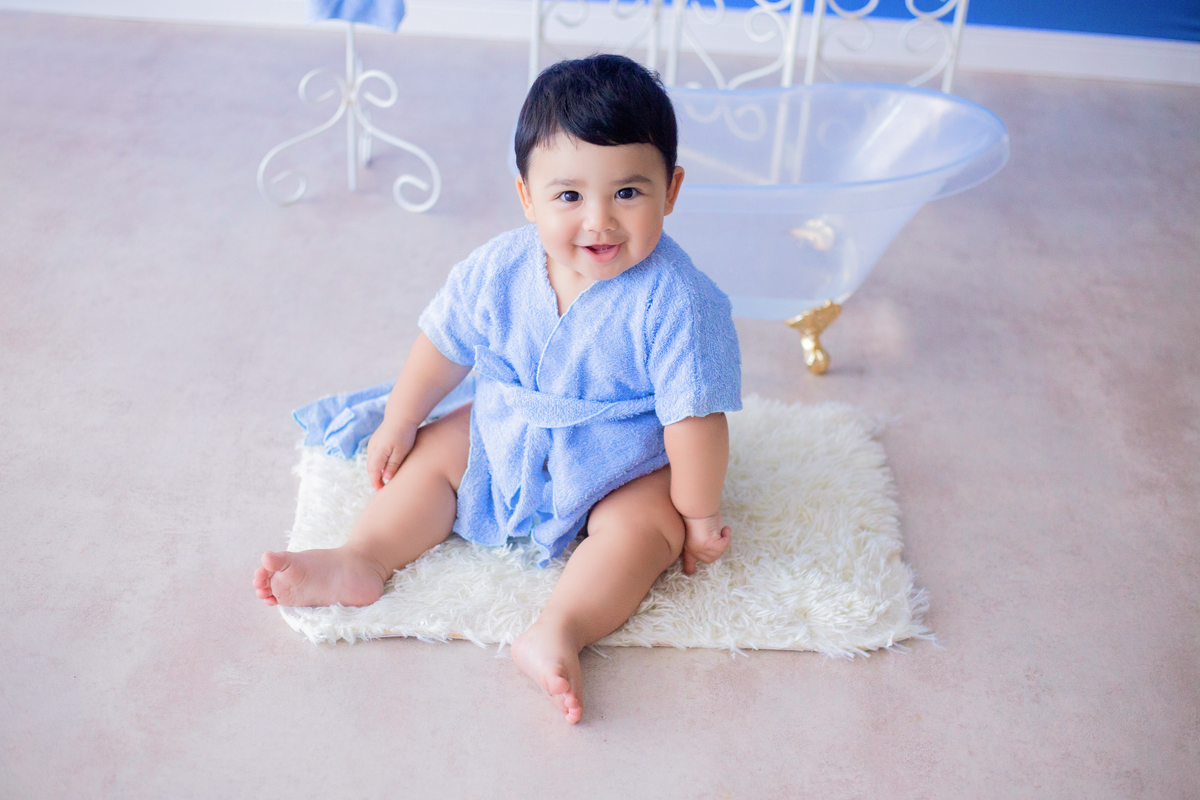 acompanhamento mensal de bebe caxias do sul figurino cenario tematico  personagem foto infantil serra gaucha fotografia familia mundo azul rosa ensaio fotografico crianca newborn baby menino menina smash the cake esmague o bolo banheira urso circo
