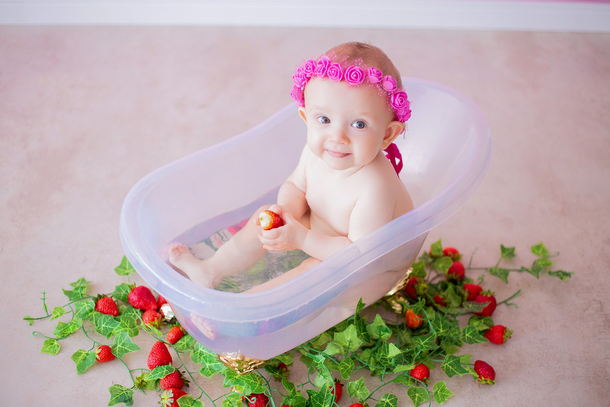 acompanhamento mensal de bebe caxias do sul figurino cenario tematico  personagem foto infantil serra gaucha fotografia familia mundo azul rosa ensaio fotografico crianca newborn baby menino menina smash the cake esmague o bolo banheira urso circo