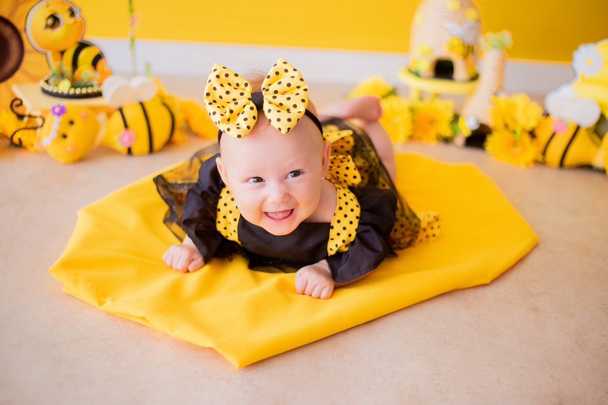 acompanhamento mensal de bebe caxias do sul figurino cenario tematico  personagem foto infantil serra gaucha fotografia familia mundo azul rosa ensaio fotografico crianca newborn baby menino menina smash the cake esmague o bolo banheira urso circo