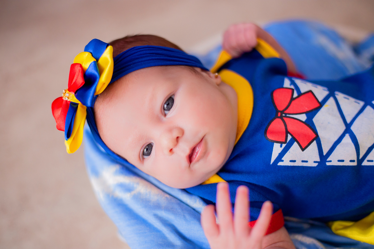 acompanhamento mensal de bebe caxias do sul figurino cenario tematico  personagem foto infantil serra gaucha fotografia familia mundo azul rosa ensaio fotografico crianca newborn baby menino menina smash the cake esmague o bolo banheira urso circo