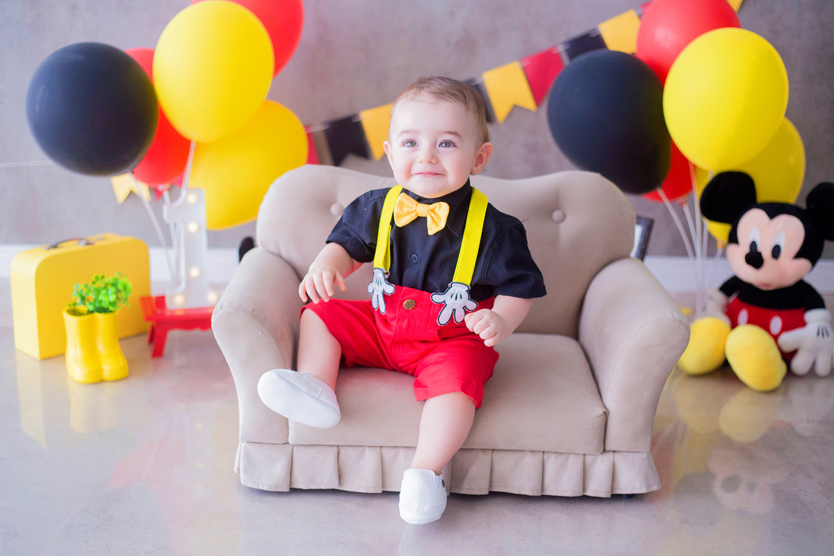 acompanhamento mensal de bebe caxias do sul figurino cenario tematico  personagem foto infantil serra gaucha fotografia familia mundo azul rosa ensaio fotografico crianca newborn baby menino menina smash the cake esmague o bolo banheira urso circo