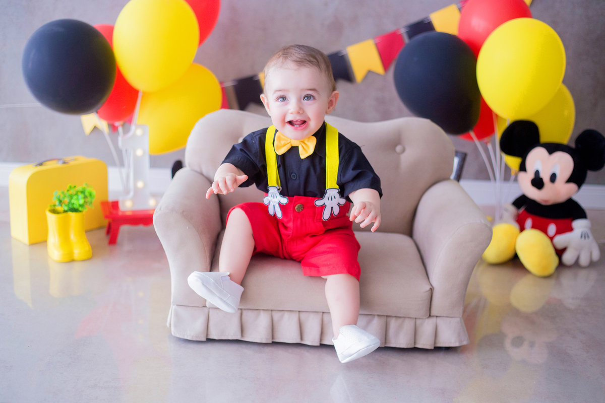 acompanhamento mensal de bebe caxias do sul figurino cenario tematico  personagem foto infantil serra gaucha fotografia familia mundo azul rosa ensaio fotografico crianca newborn baby menino menina smash the cake esmague o bolo banheira urso circo