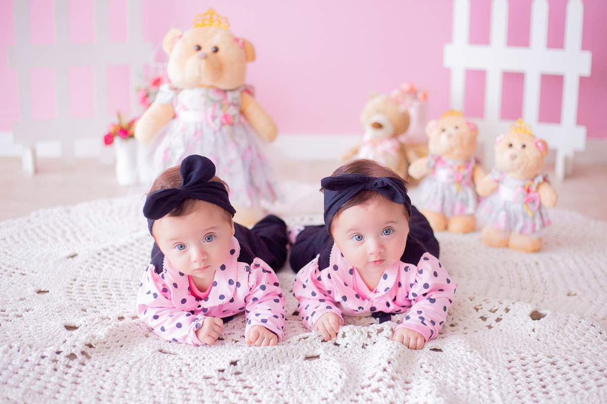 acompanhamento mensal de bebe caxias do sul figurino cenario tematico  personagem foto infantil serra gaucha fotografia familia mundo azul rosa ensaio fotografico crianca newborn baby menino menina smash the cake esmague o bolo banheira urso circo