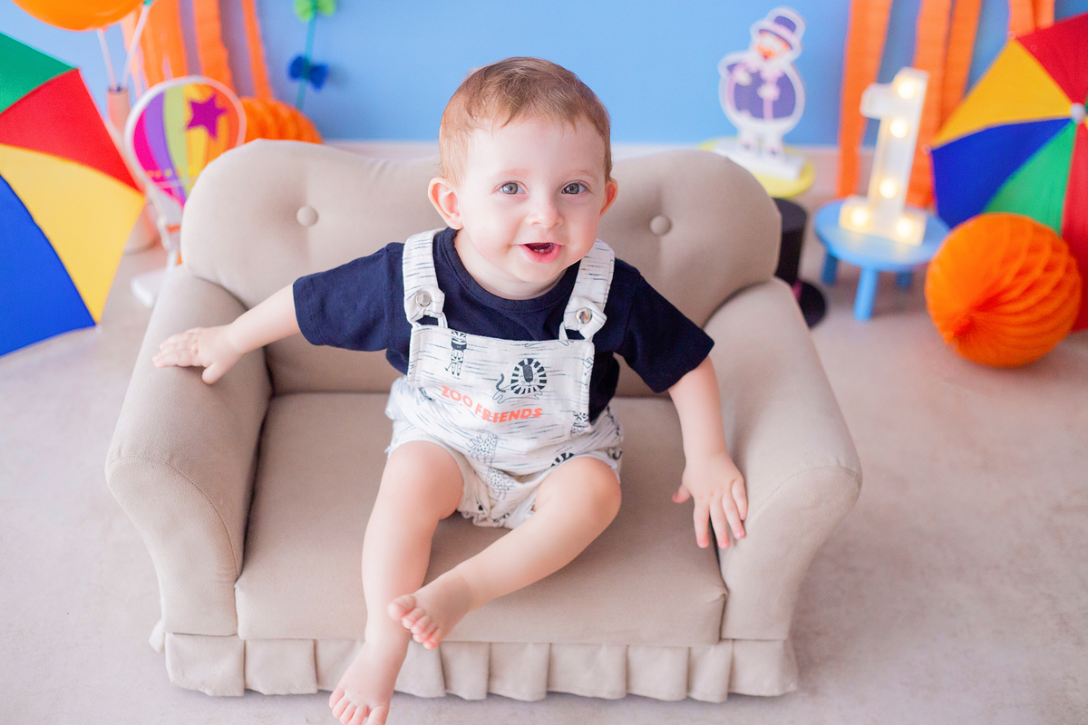 acompanhamento mensal de bebe caxias do sul figurino cenario tematico  personagem foto infantil serra gaucha fotografia familia mundo azul rosa ensaio fotografico crianca newborn baby menino menina smash the cake esmague o bolo banheira urso circo