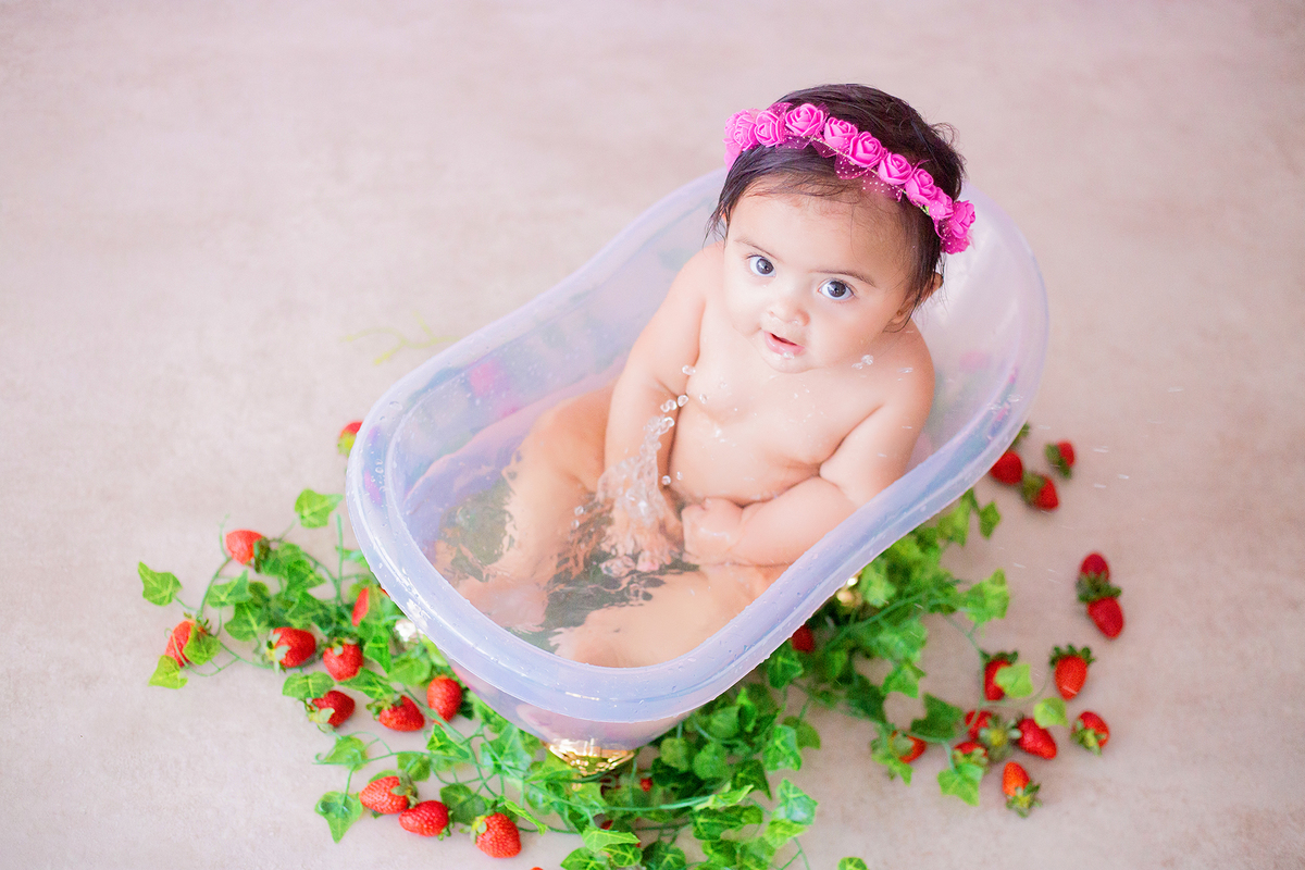 acompanhamento mensal de bebe caxias do sul figurino cenario tematico  personagem foto infantil serra gaucha fotografia familia mundo azul rosa ensaio fotografico crianca newborn baby menino menina smash the cake esmague o bolo banheira urso circo