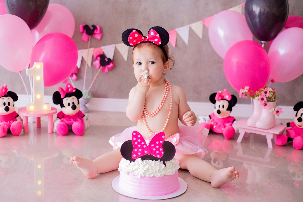 acompanhamento mensal de bebe caxias do sul figurino cenario tematico  personagem foto infantil serra gaucha fotografia familia mundo azul rosa ensaio fotografico crianca newborn baby menino menina smash the cake esmague o bolo banheira urso circo