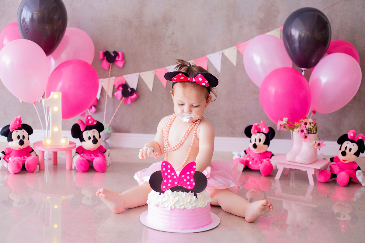 acompanhamento mensal de bebe caxias do sul figurino cenario tematico  personagem foto infantil serra gaucha fotografia familia mundo azul rosa ensaio fotografico crianca newborn baby menino menina smash the cake esmague o bolo banheira urso circo