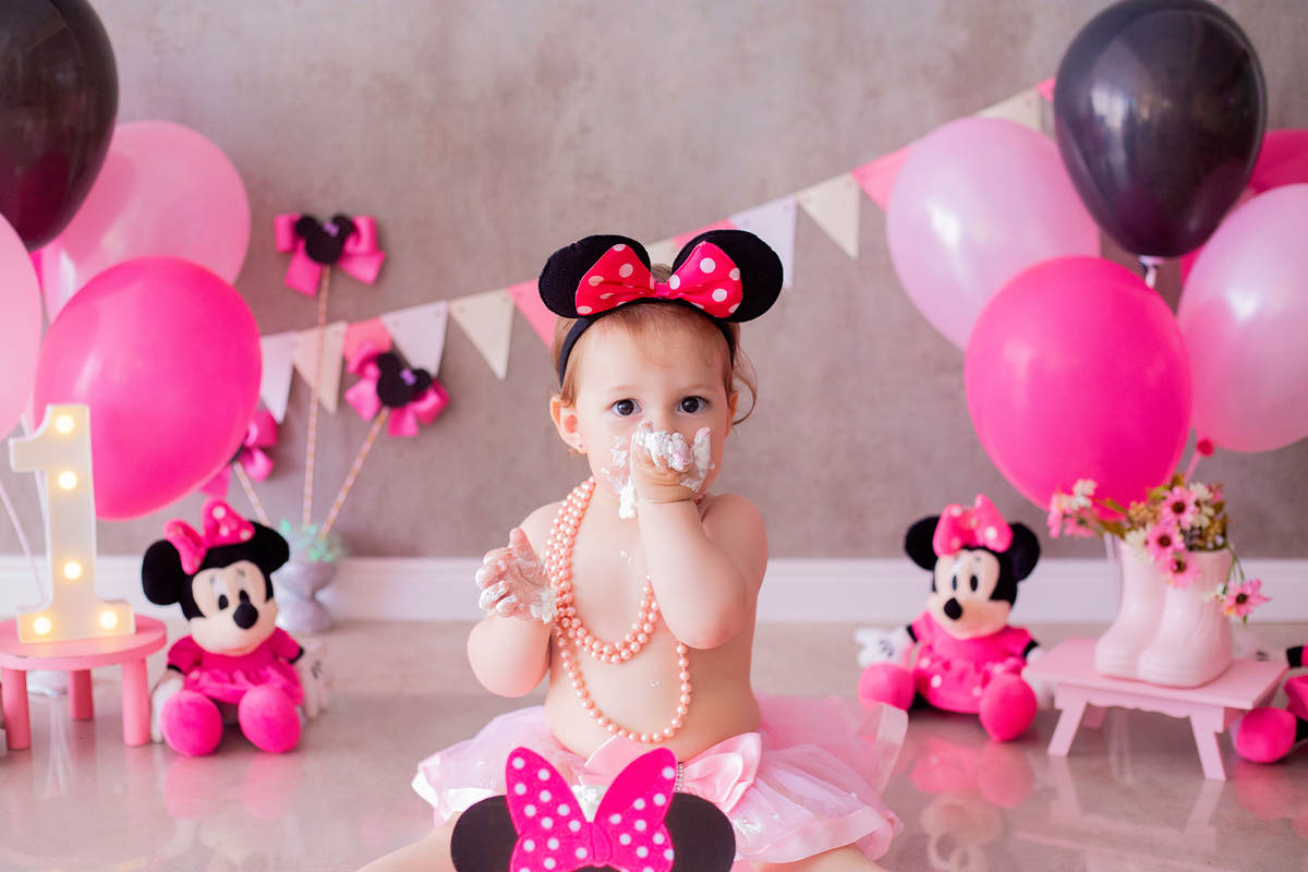 acompanhamento mensal de bebe caxias do sul figurino cenario tematico  personagem foto infantil serra gaucha fotografia familia mundo azul rosa ensaio fotografico crianca newborn baby menino menina smash the cake esmague o bolo banheira urso circo