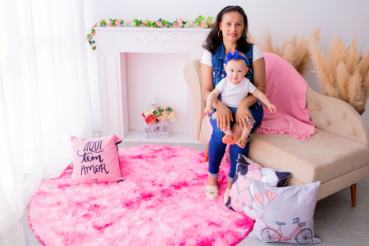 acompanhamento mensal de bebe caxias do sul figurino cenario tematico  personagem foto infantil serra gaucha fotografia familia mundo azul rosa ensaio fotografico crianca newborn baby menino menina smash the cake esmague o bolo banheira urso circo