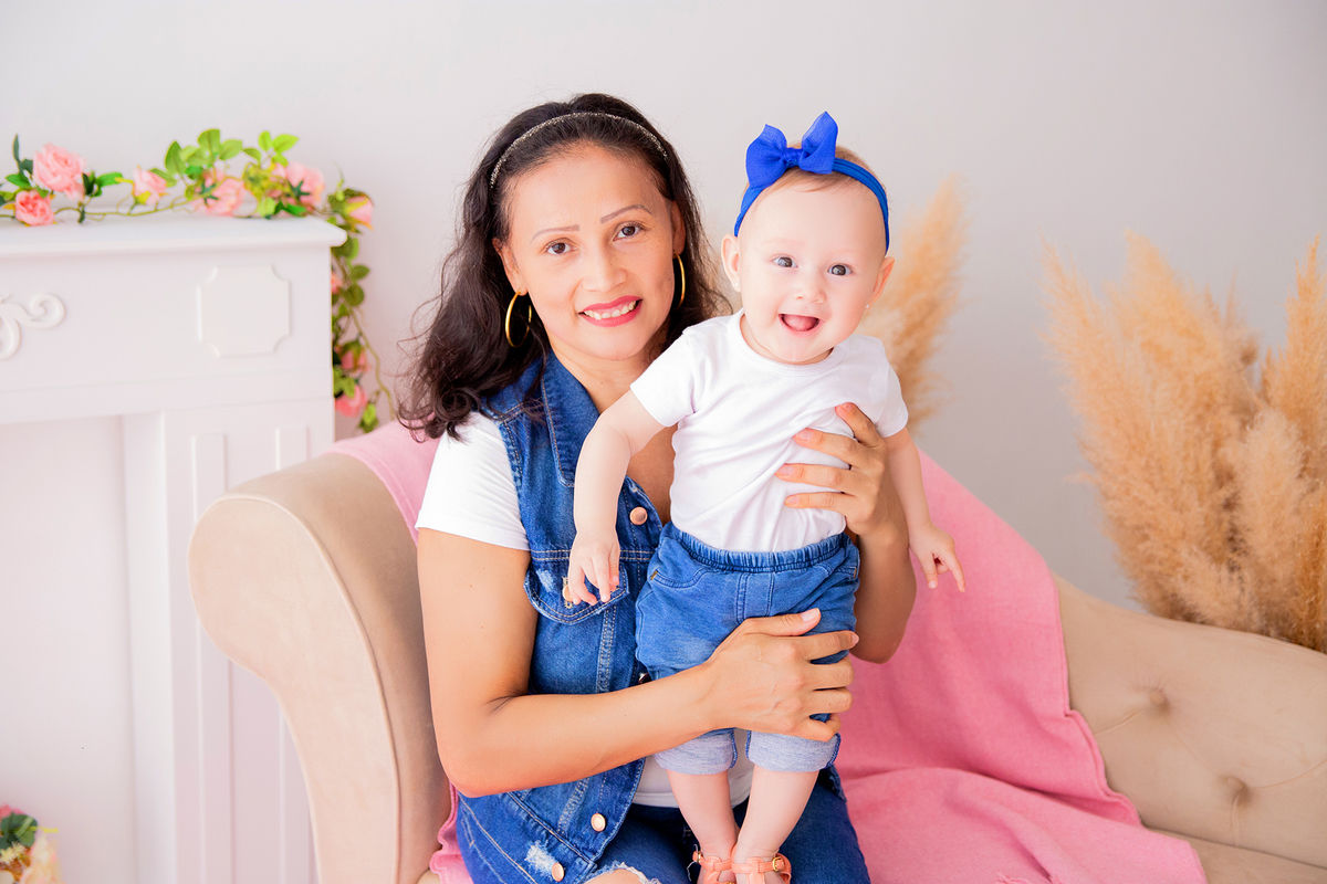 acompanhamento mensal de bebe caxias do sul figurino cenario tematico  personagem foto infantil serra gaucha fotografia familia mundo azul rosa ensaio fotografico crianca newborn baby menino menina smash the cake esmague o bolo banheira urso circo