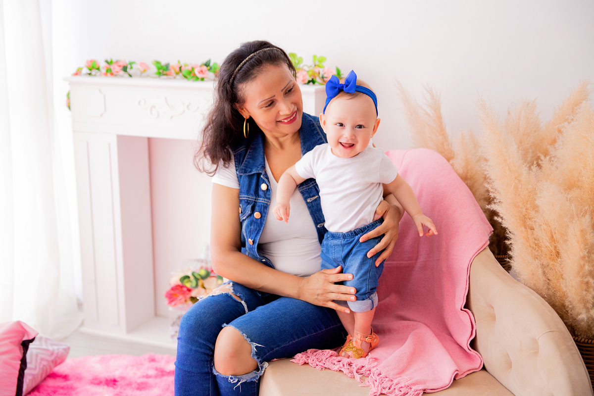 acompanhamento mensal de bebe caxias do sul figurino cenario tematico  personagem foto infantil serra gaucha fotografia familia mundo azul rosa ensaio fotografico crianca newborn baby menino menina smash the cake esmague o bolo banheira urso circo