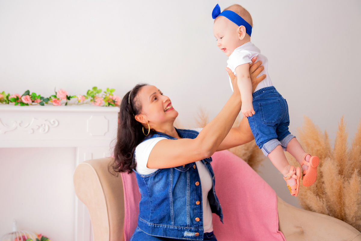 acompanhamento mensal de bebe caxias do sul figurino cenario tematico  personagem foto infantil serra gaucha fotografia familia mundo azul rosa ensaio fotografico crianca newborn baby menino menina smash the cake esmague o bolo banheira urso circo