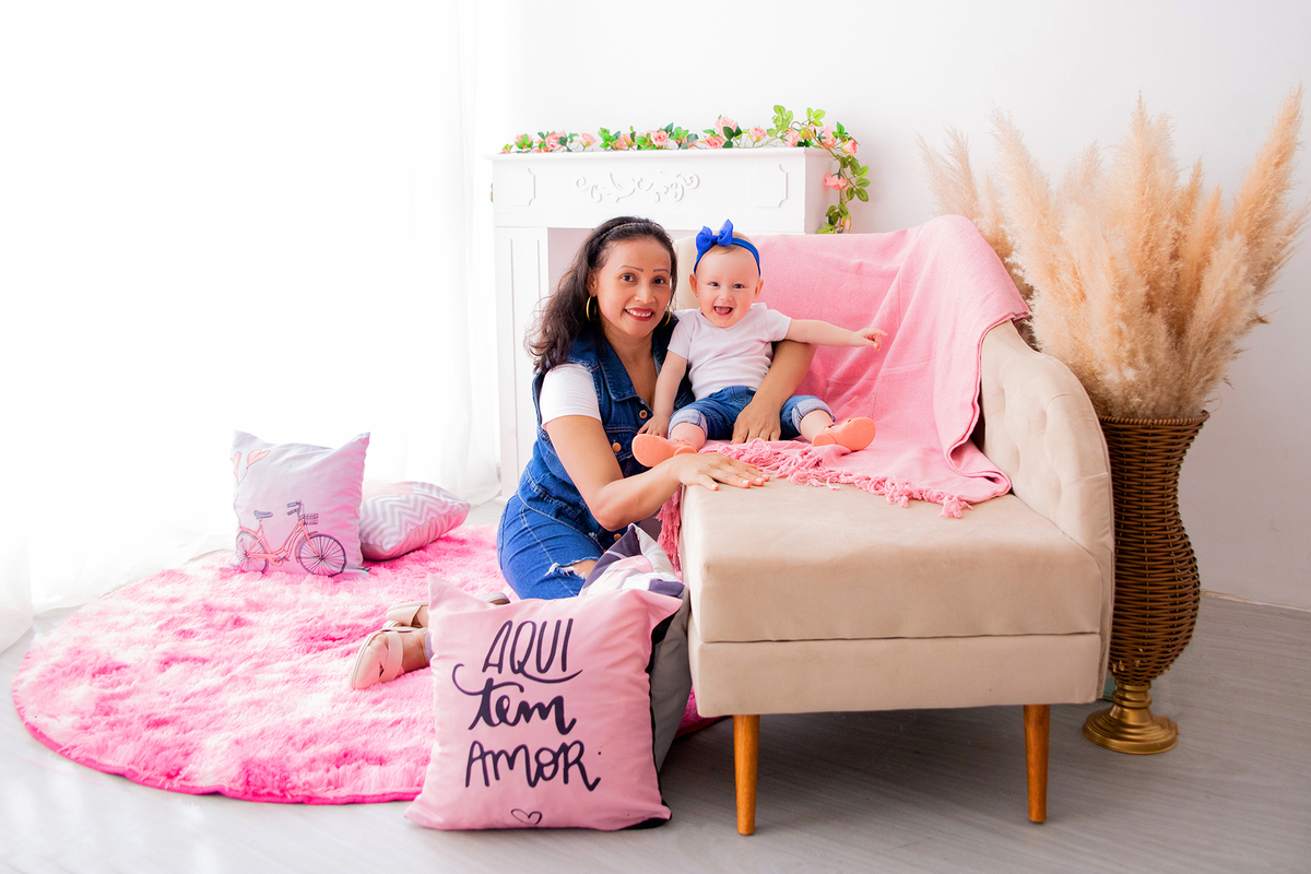 acompanhamento mensal de bebe caxias do sul figurino cenario tematico  personagem foto infantil serra gaucha fotografia familia mundo azul rosa ensaio fotografico crianca newborn baby menino menina smash the cake esmague o bolo banheira urso circo