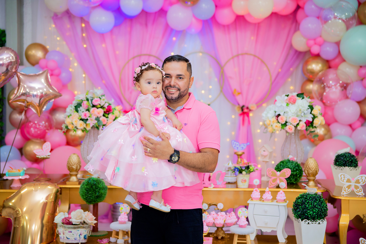 acompanhamento mensal de bebe caxias do sul figurino cenario tematico  personagem foto infantil serra gaucha fotografia familia mundo azul rosa ensaio fotografico crianca newborn baby menino menina smash the cake esmague o bolo banheira urso circo