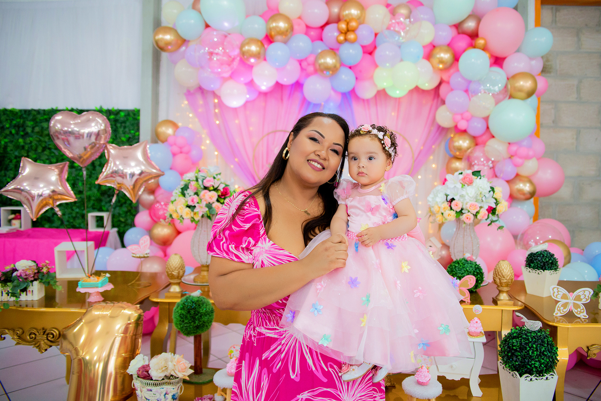 acompanhamento mensal de bebe caxias do sul figurino cenario tematico  personagem foto infantil serra gaucha fotografia familia mundo azul rosa ensaio fotografico crianca newborn baby menino menina smash the cake esmague o bolo banheira urso circo