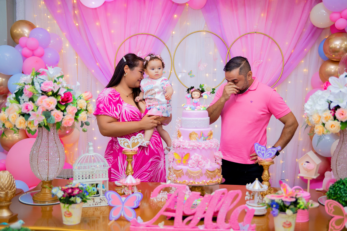 acompanhamento mensal de bebe caxias do sul figurino cenario tematico  personagem foto infantil serra gaucha fotografia familia mundo azul rosa ensaio fotografico crianca newborn baby menino menina smash the cake esmague o bolo banheira urso circo