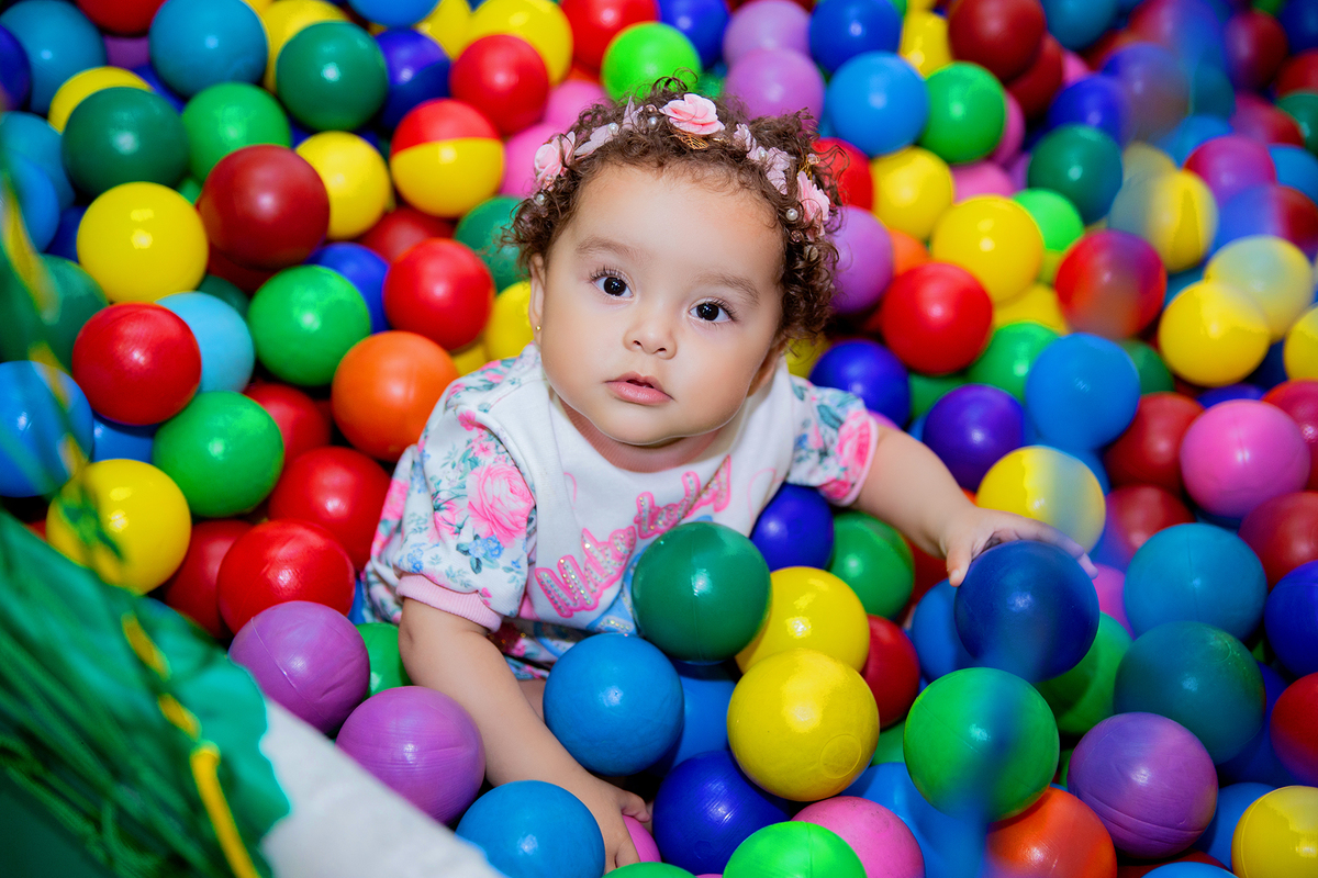 acompanhamento mensal de bebe caxias do sul figurino cenario tematico  personagem foto infantil serra gaucha fotografia familia mundo azul rosa ensaio fotografico crianca newborn baby menino menina smash the cake esmague o bolo banheira urso circo
