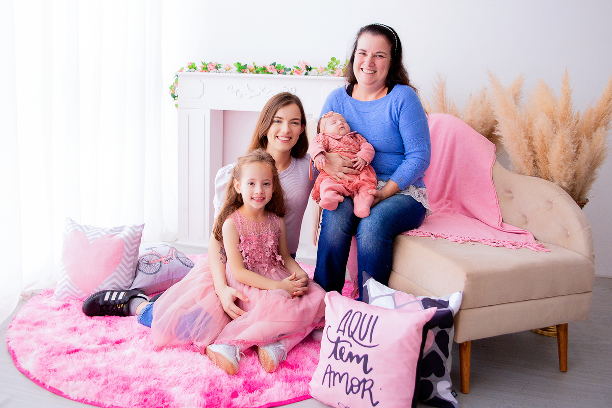 acompanhamento mensal de bebe caxias do sul figurino cenario tematico  personagem foto infantil serra gaucha fotografia familia mundo azul rosa ensaio fotografico crianca newborn baby menino menina smash the cake esmague o bolo banheira urso circo