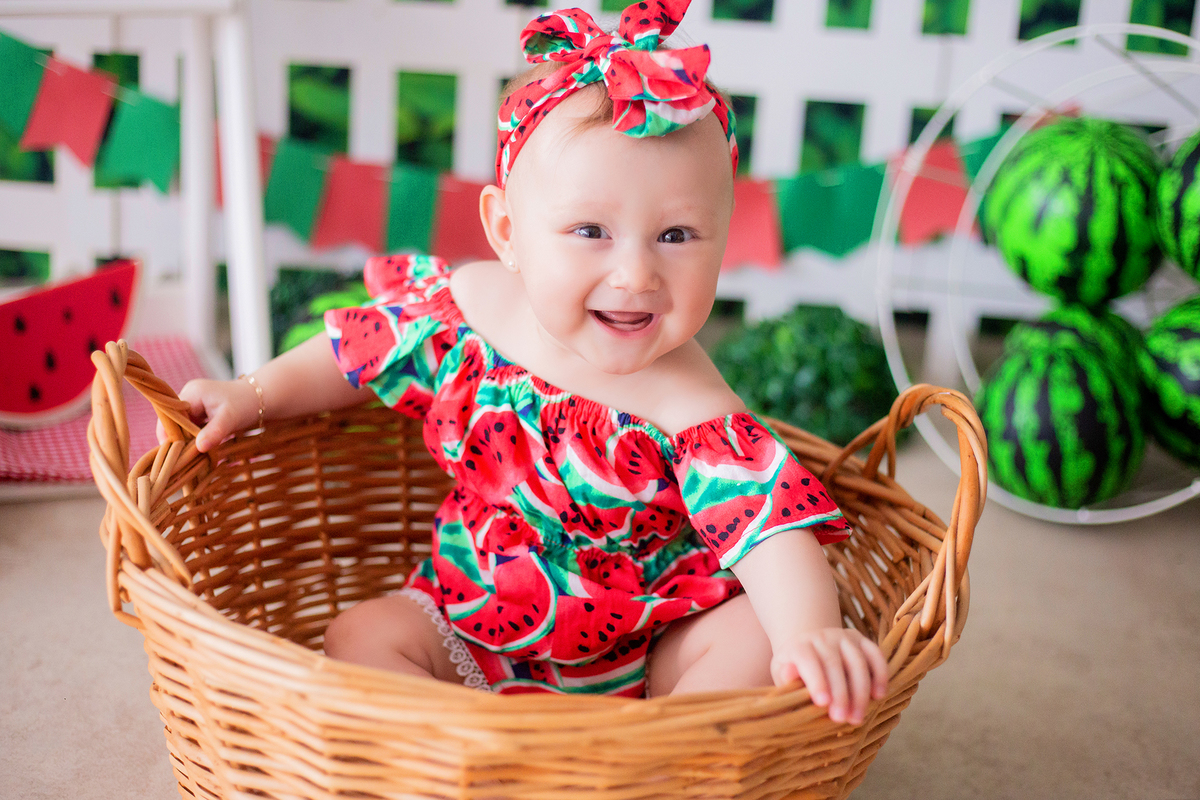 acompanhamento mensal de bebe caxias do sul figurino cenario tematico  personagem foto infantil serra gaucha fotografia familia mundo azul rosa ensaio fotografico crianca newborn baby menino menina smash the cake esmague o bolo banheira urso circo