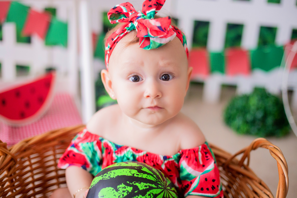 acompanhamento mensal de bebe caxias do sul figurino cenario tematico  personagem foto infantil serra gaucha fotografia familia mundo azul rosa ensaio fotografico crianca newborn baby menino menina smash the cake esmague o bolo banheira urso circo