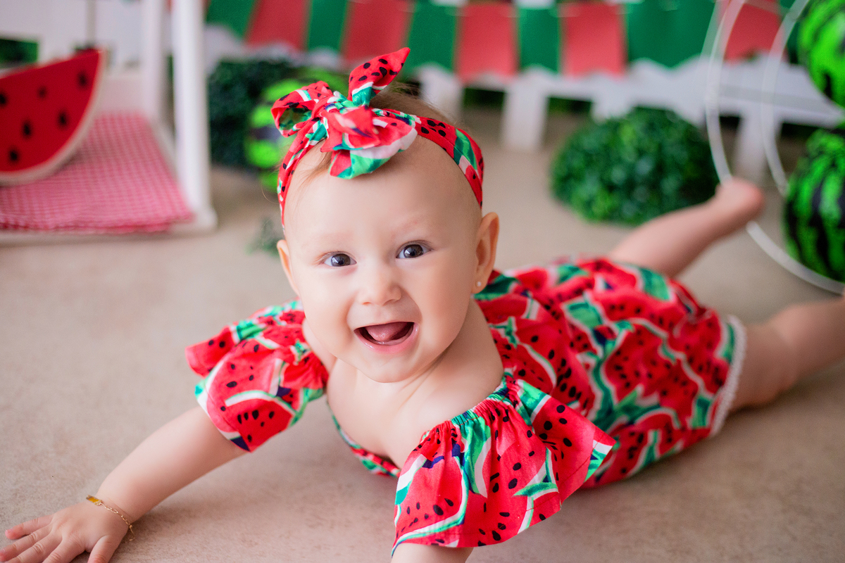 acompanhamento mensal de bebe caxias do sul figurino cenario tematico  personagem foto infantil serra gaucha fotografia familia mundo azul rosa ensaio fotografico crianca newborn baby menino menina smash the cake esmague o bolo banheira urso circo