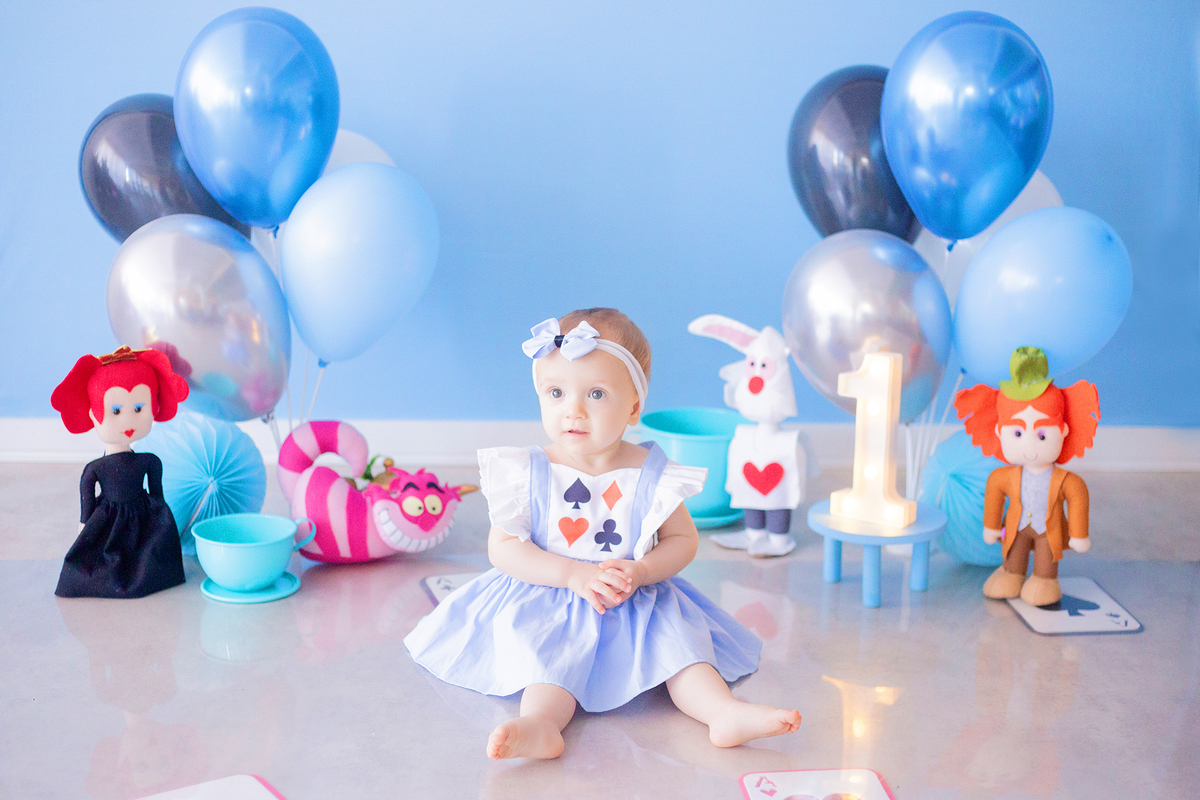 acompanhamento mensal de bebe caxias do sul figurino cenario tematico  personagem foto infantil serra gaucha fotografia familia mundo azul rosa ensaio fotografico crianca newborn baby menino menina smash the cake esmague o bolo banheira urso circo
