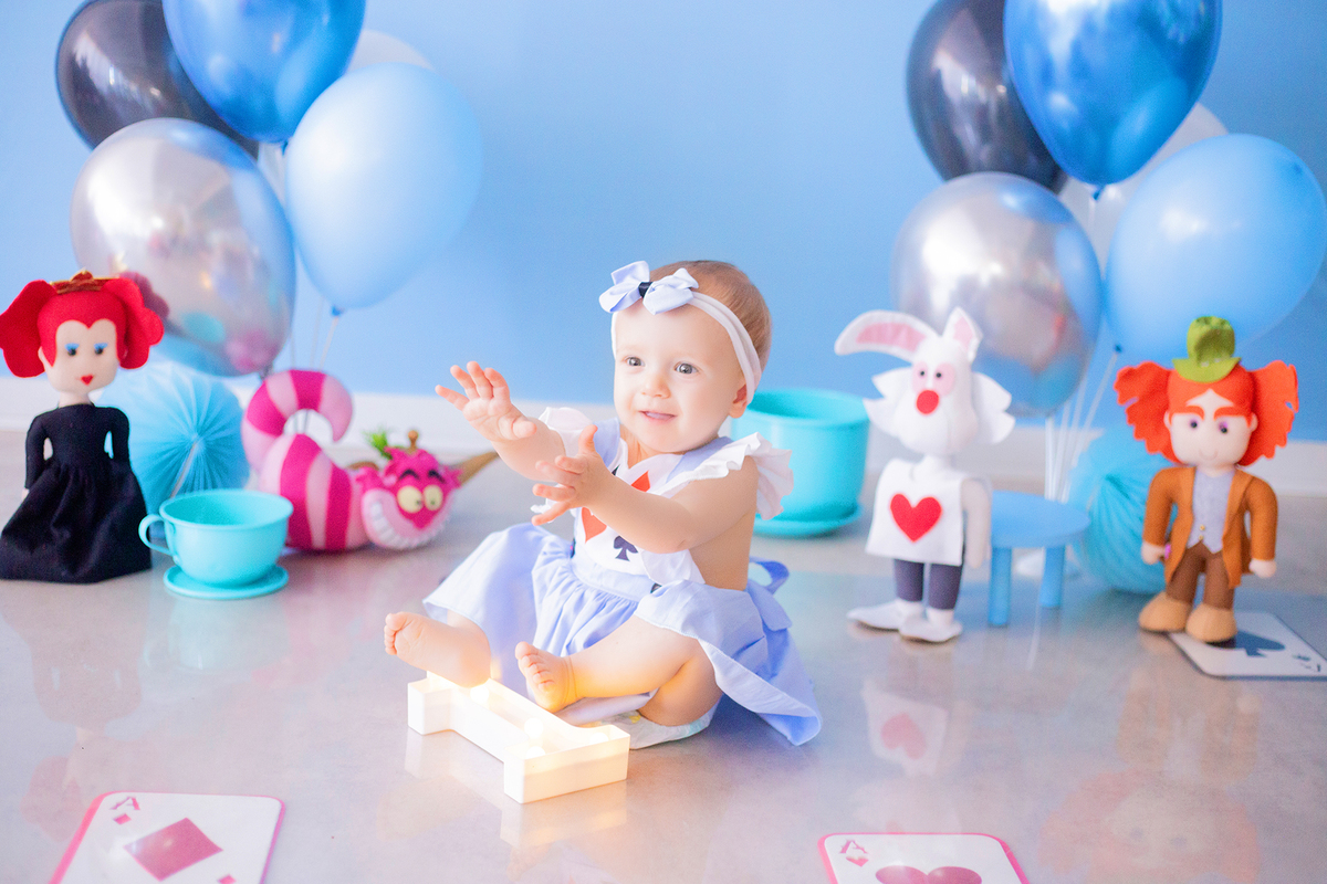 acompanhamento mensal de bebe caxias do sul figurino cenario tematico  personagem foto infantil serra gaucha fotografia familia mundo azul rosa ensaio fotografico crianca newborn baby menino menina smash the cake esmague o bolo banheira urso circo
