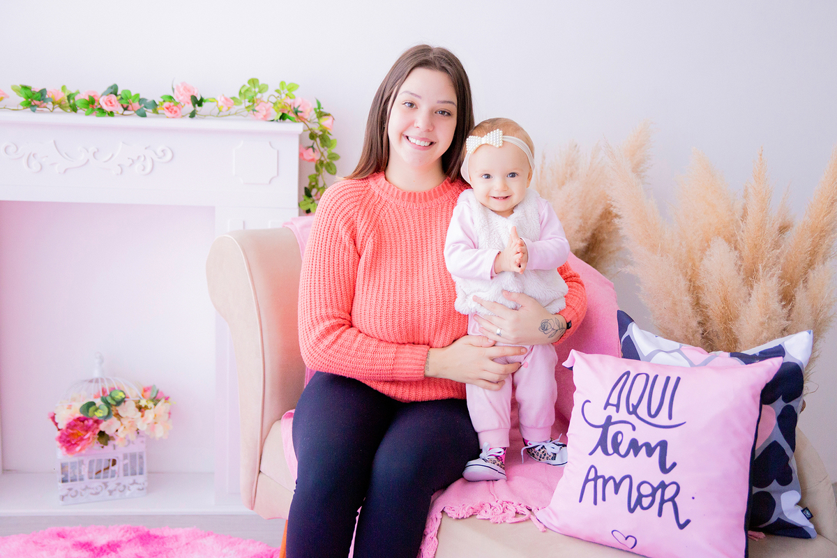 acompanhamento mensal de bebe caxias do sul figurino cenario tematico  personagem foto infantil serra gaucha fotografia familia mundo azul rosa ensaio fotografico crianca newborn baby menino menina smash the cake esmague o bolo banheira urso circo