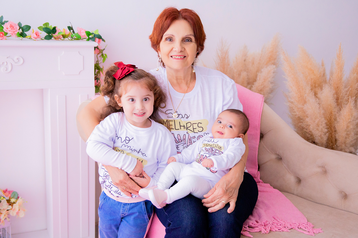 acompanhamento mensal de bebe caxias do sul figurino cenario tematico  personagem foto infantil serra gaucha fotografia familia mundo azul rosa ensaio fotografico crianca newborn baby menino menina smash the cake esmague o bolo banheira urso circo