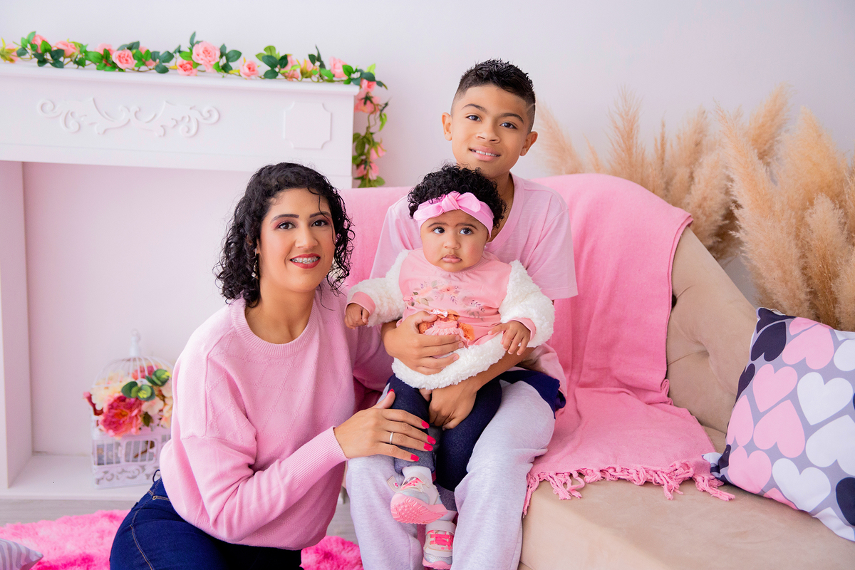 acompanhamento mensal de bebe caxias do sul figurino cenario tematico  personagem foto infantil serra gaucha fotografia familia mundo azul rosa ensaio fotografico crianca newborn baby menino menina smash the cake esmague o bolo banheira urso circo