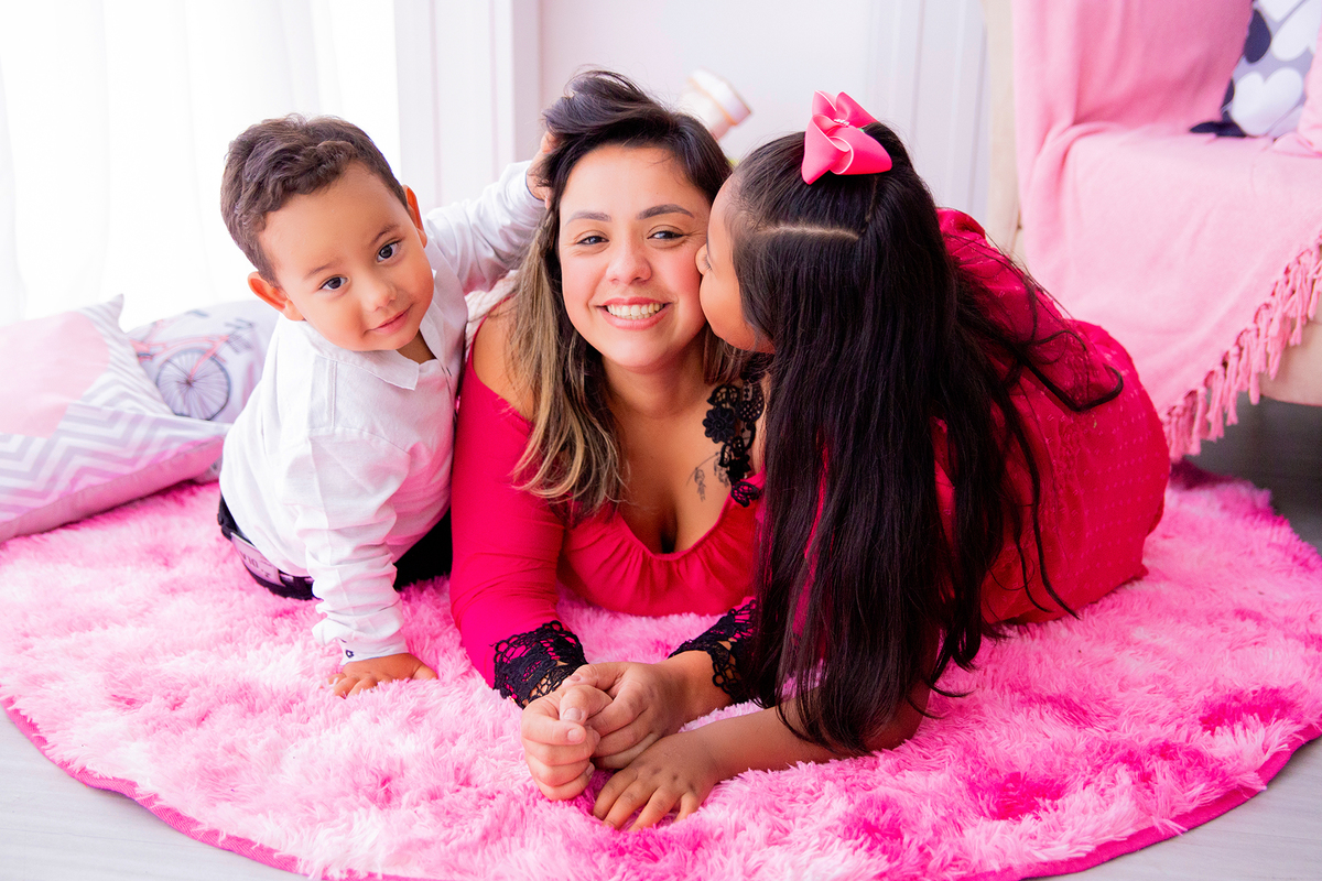 acompanhamento mensal de bebe caxias do sul figurino cenario tematico  personagem foto infantil serra gaucha fotografia familia mundo azul rosa ensaio fotografico crianca newborn baby menino menina smash the cake esmague o bolo banheira urso circo