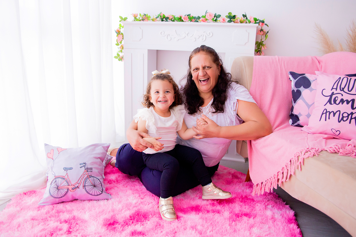 acompanhamento mensal de bebe caxias do sul figurino cenario tematico  personagem foto infantil serra gaucha fotografia familia mundo azul rosa ensaio fotografico crianca newborn baby menino menina smash the cake esmague o bolo banheira urso circo