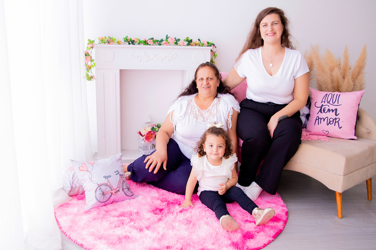 acompanhamento mensal de bebe caxias do sul figurino cenario tematico  personagem foto infantil serra gaucha fotografia familia mundo azul rosa ensaio fotografico crianca newborn baby menino menina smash the cake esmague o bolo banheira urso circo