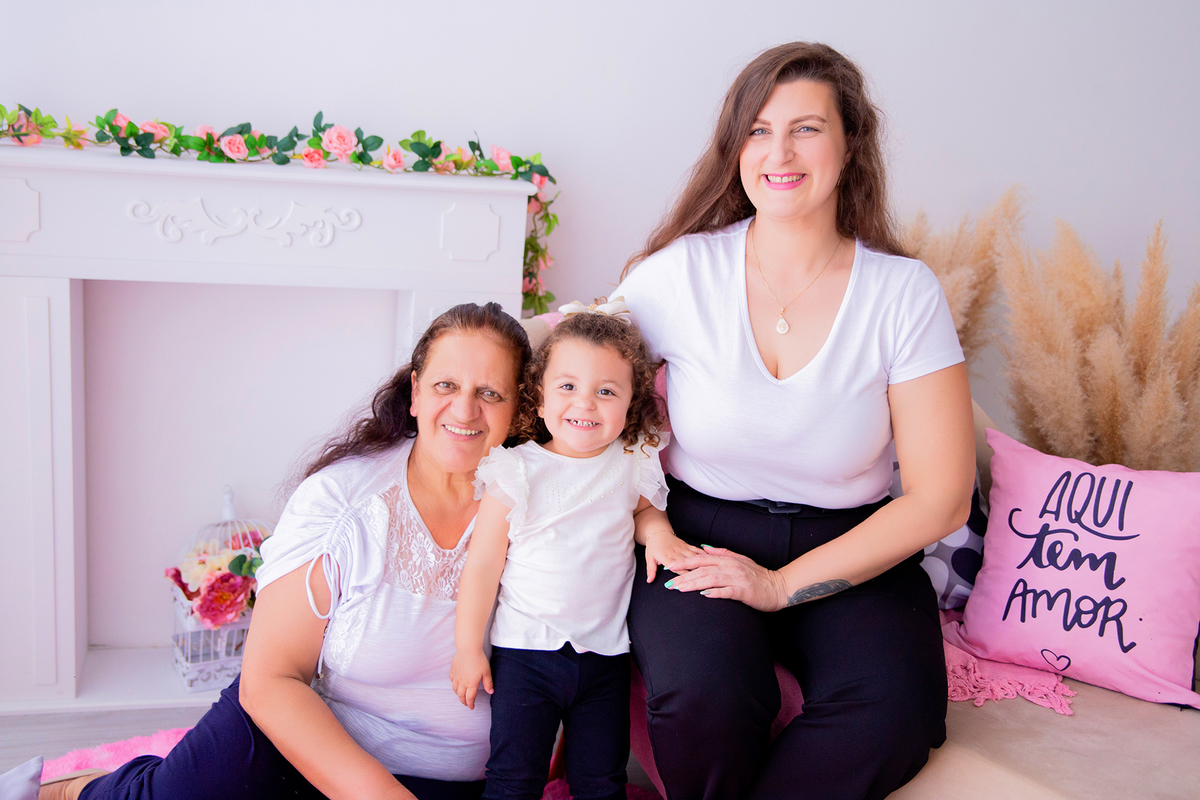 acompanhamento mensal de bebe caxias do sul figurino cenario tematico  personagem foto infantil serra gaucha fotografia familia mundo azul rosa ensaio fotografico crianca newborn baby menino menina smash the cake esmague o bolo banheira urso circo